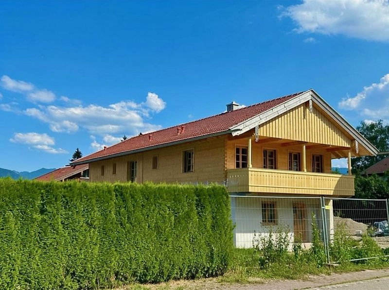 Zuhause am Tegernsee - Hochwertiges Landhaus im Erstbezug auf großem Grundstück